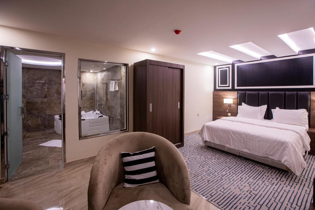 Olive Tree Hotel Tabuk Eksteriør billede